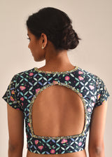 Printed Scallop Border Saree Blouse Set - Pebble Black