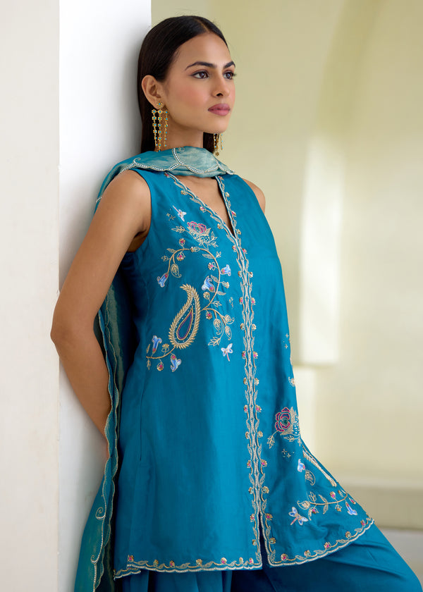 SORIN SLEEVELESS KURTA SET-PEACOCK BLUE