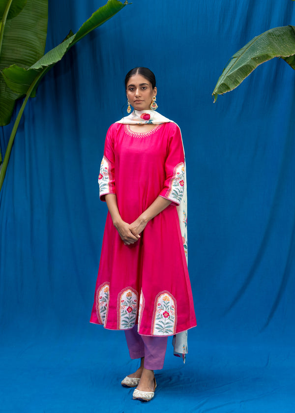 Inaayat Kurta Set - Berry Pink