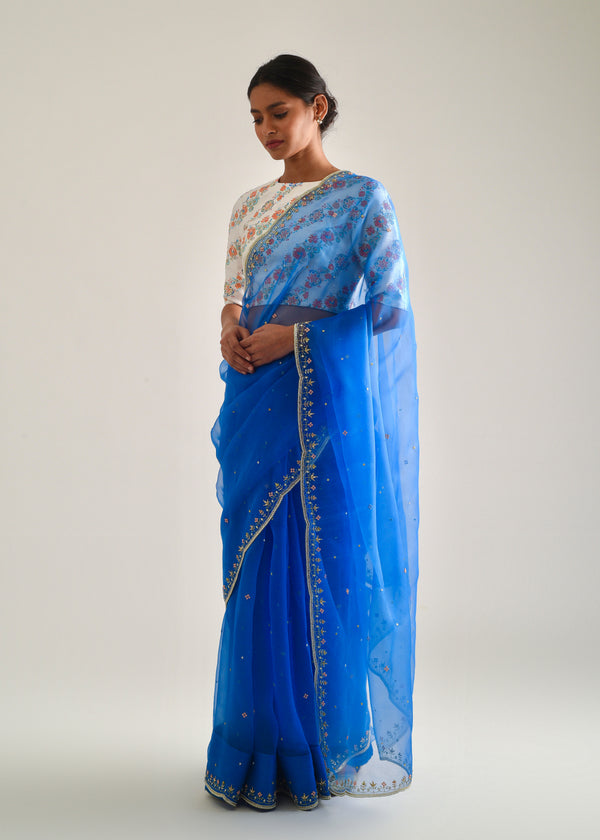 Kanguri Scallop Saree White Tircha Blouse Set - Cobalt Blue