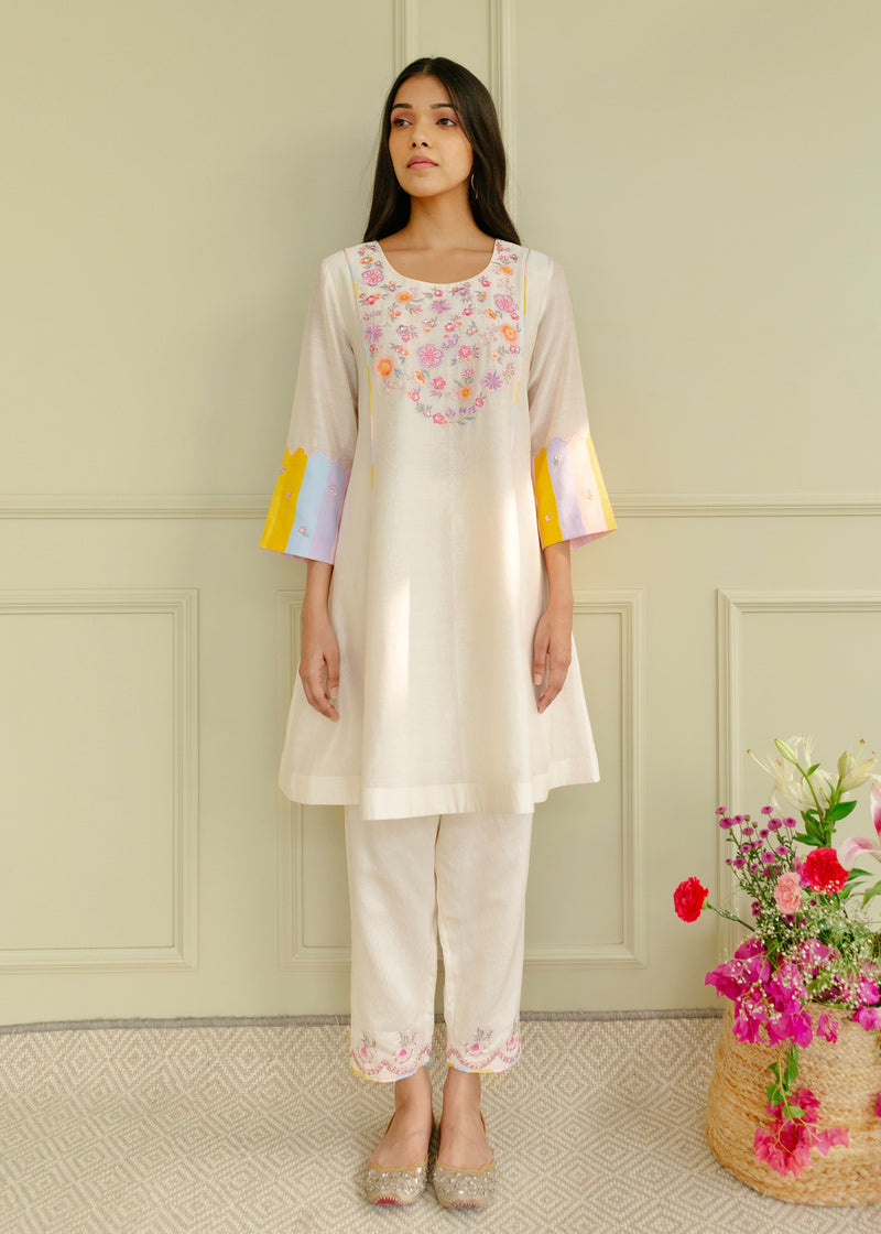 Irusu Short Kurta Set - Off-White