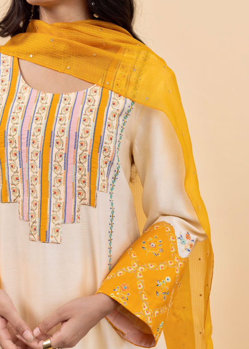 Kira Kurta Set - Cream