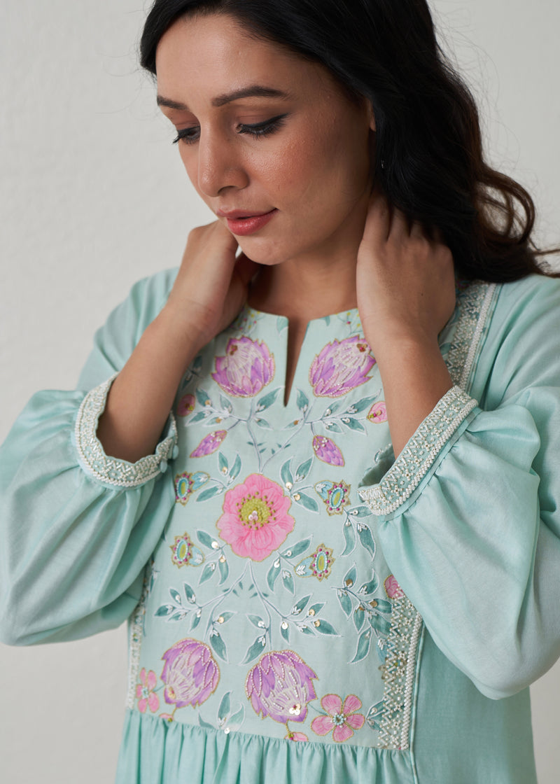 Sia Panelled Kurta Set - Sage Green