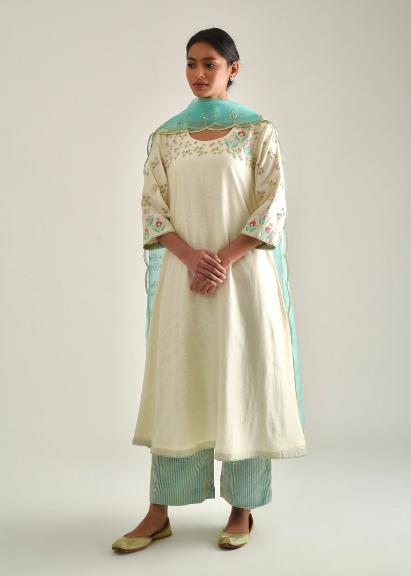 Bageecha Kurta Organza Dupatta Set - Off-White