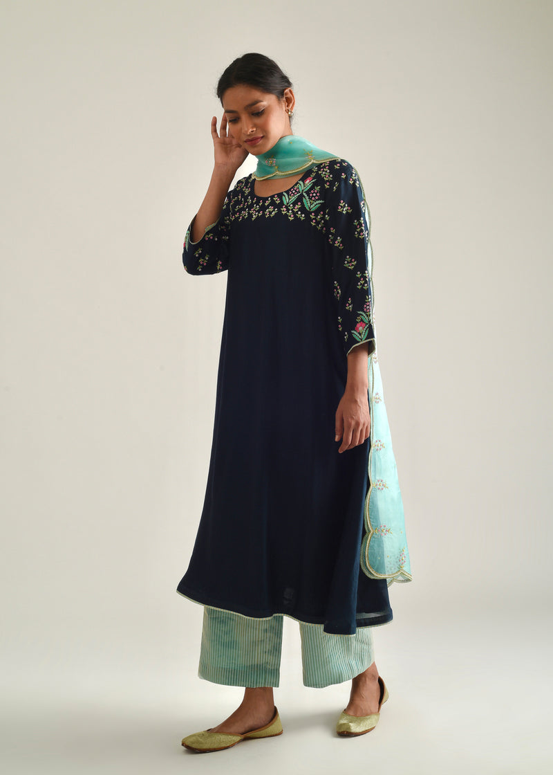 Bageecha Kurta Organza Dupatta Set - Pebble Black